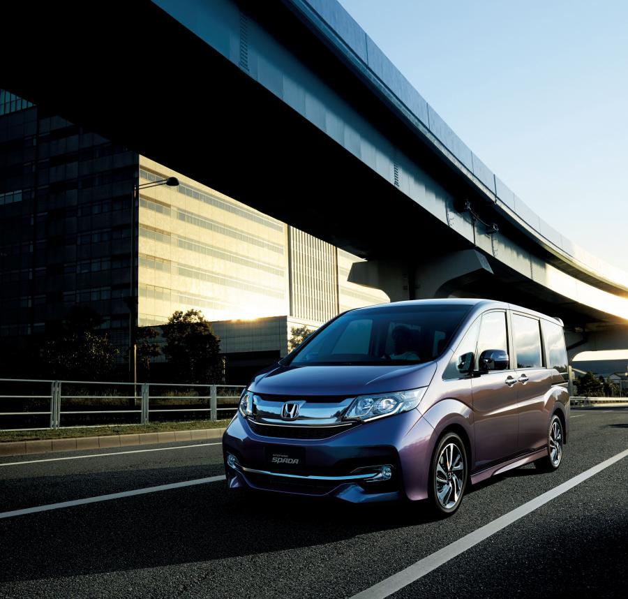  Honda StepWGN Spada 2015 года  (фото 5 из 8)